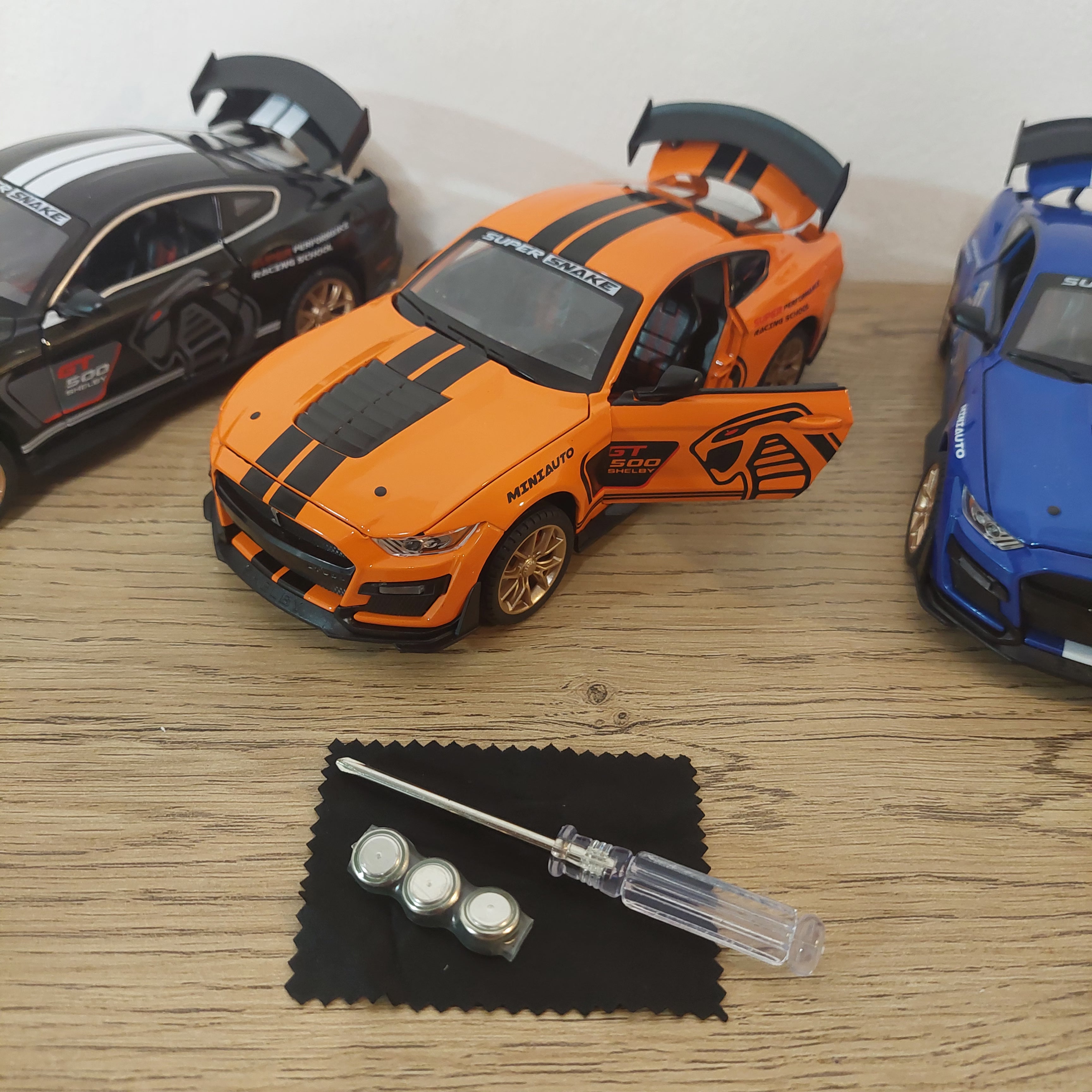 MUSTANG SHELBY COBRA GT500 (1:22)